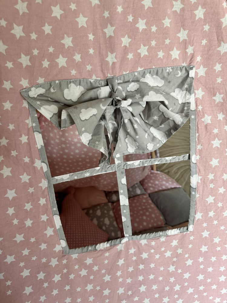 Cort teepee + 2 perne cadou