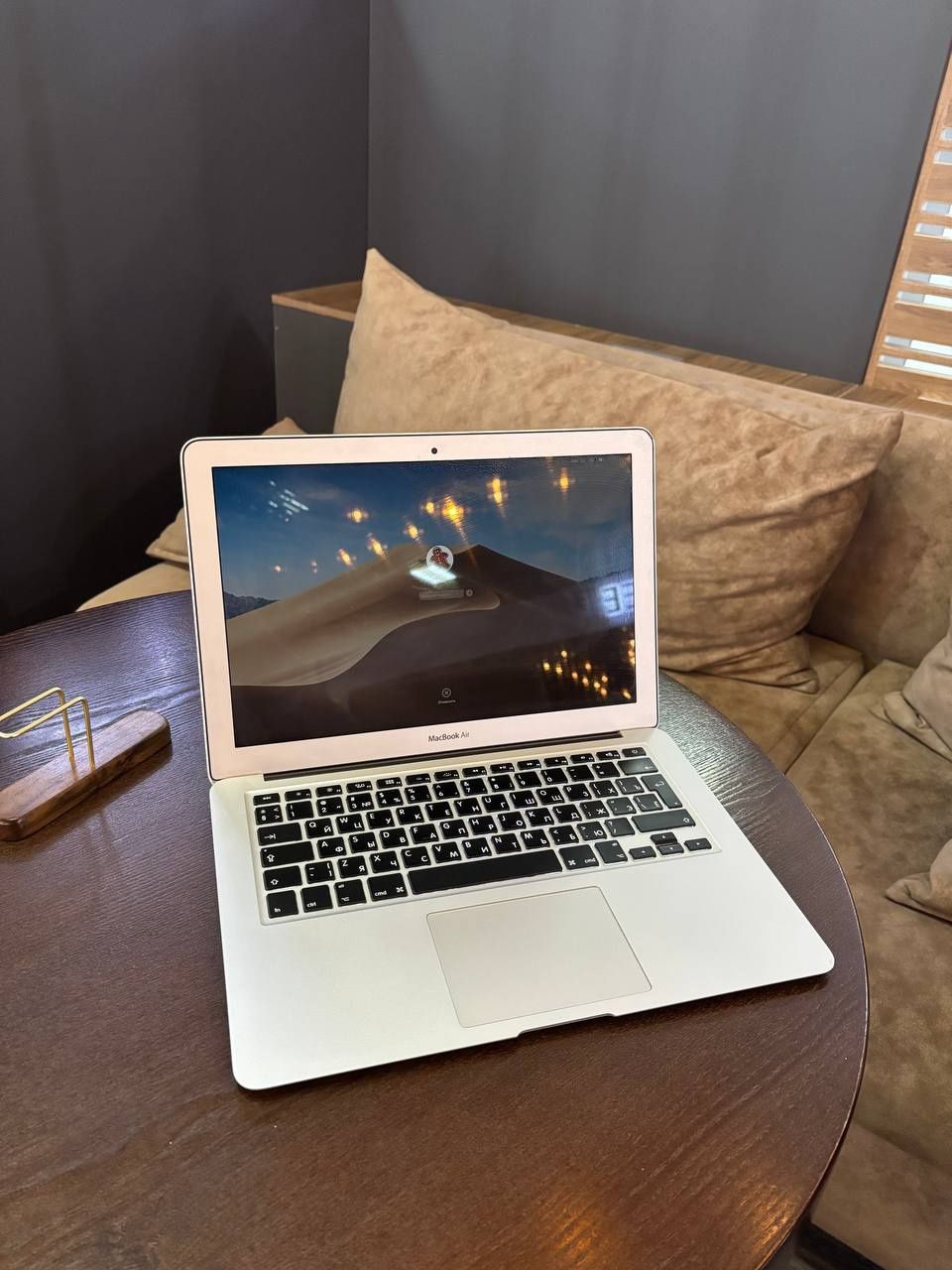 Macbook air 13 Intel core i5