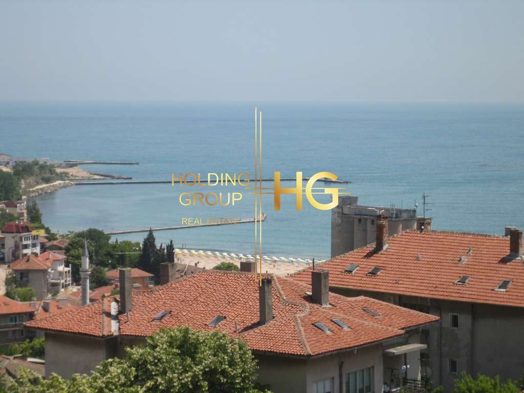 Продава се Двустаен апартамент в Балчик - 75 кв.м за 1214 €/кв.м - Снимка #2