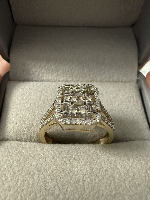 Бриллиантовое кольцо