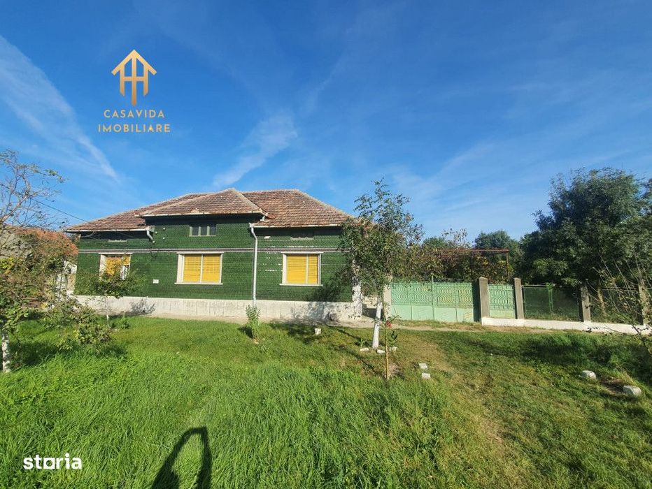 De Vanzare Casa Mare cu Teren Generos in Buzias