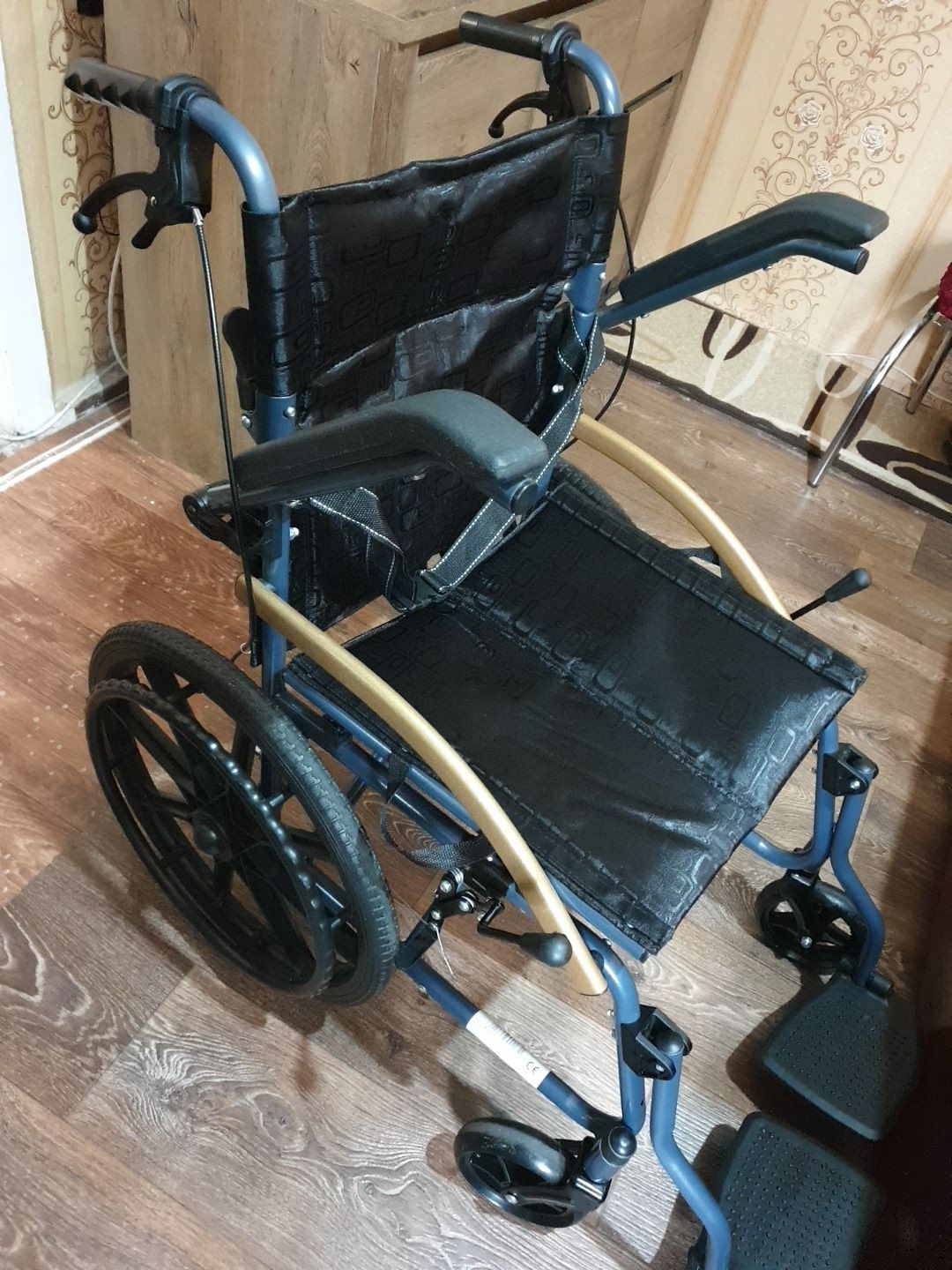 Чисто Нова Инвалидна количка