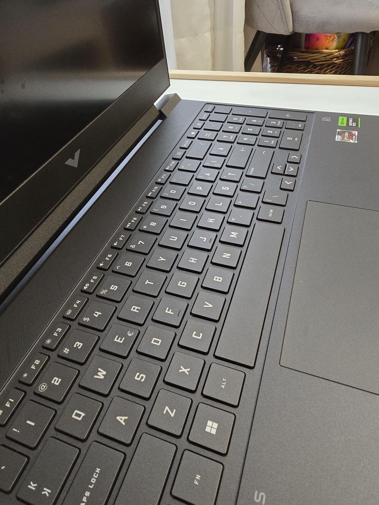 Лаптоп Gaming HP Victus 15-fb0016nq