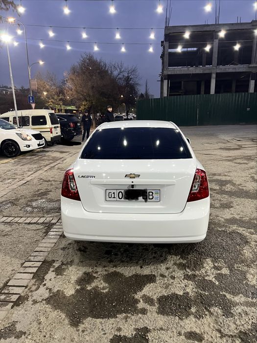 Gentra sotiladi 2019 yil 83800 km