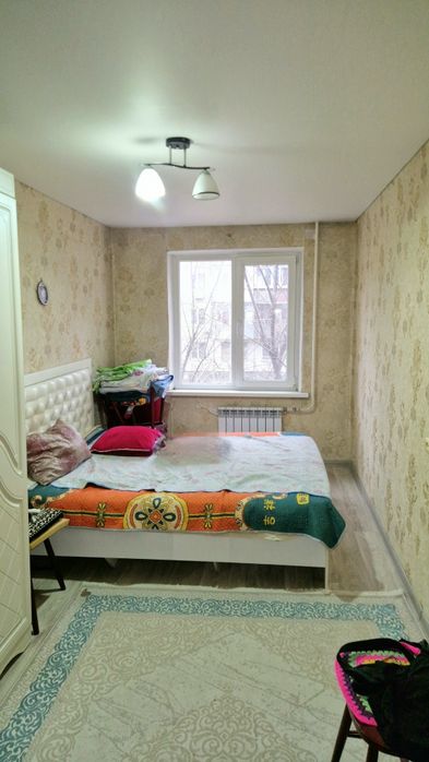 Продам двухкомнатную квартиру по улице Бурова 24а