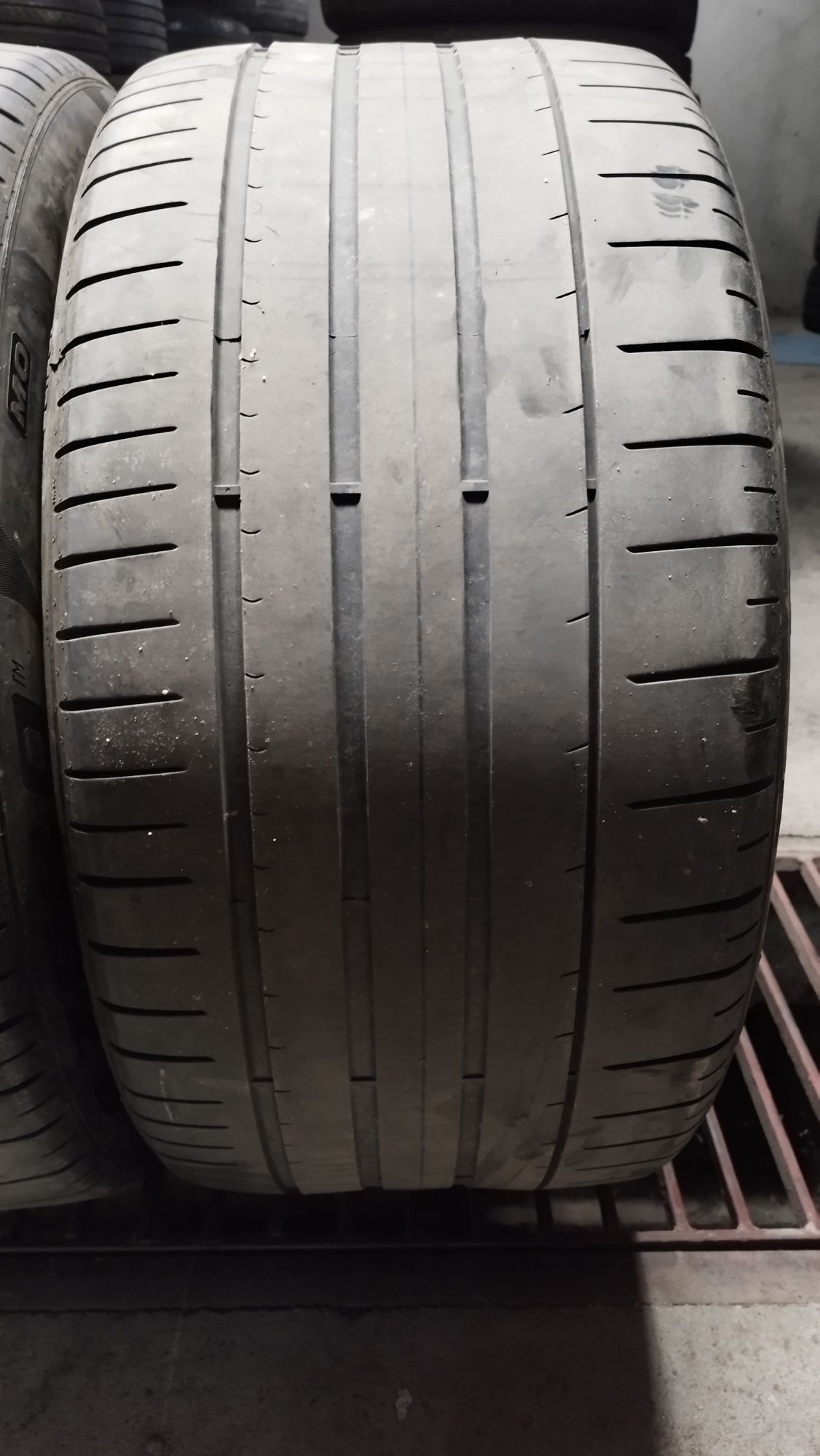 Pirelli 315/40/21
