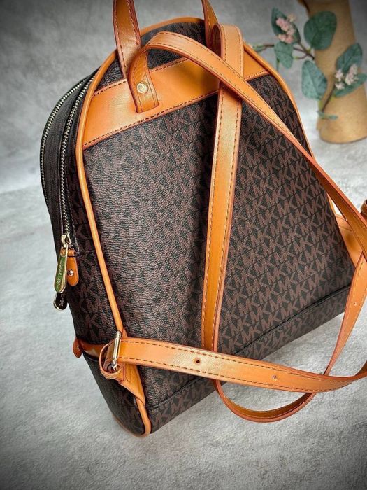 Ghiozdane Michael Kors noi