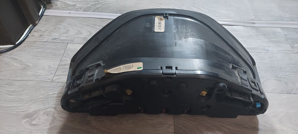 Продам щиток приборов w210