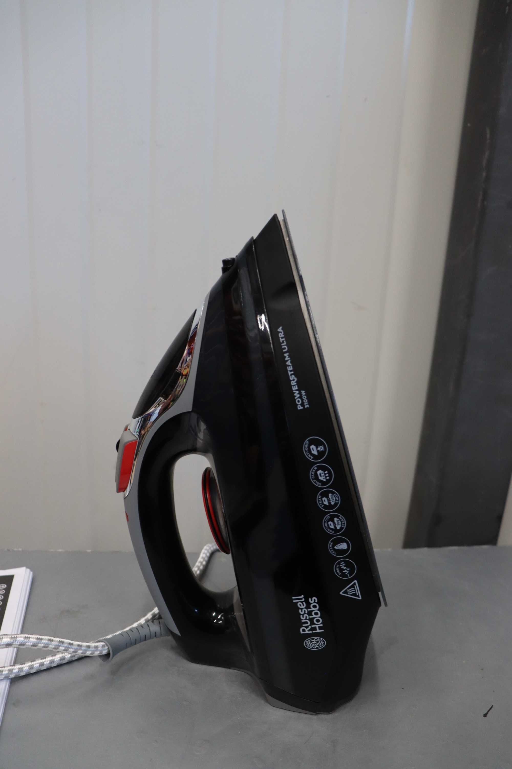 Ютия Russell Hobbs PowerSteam Ultra 3100W, 210 г/мин.