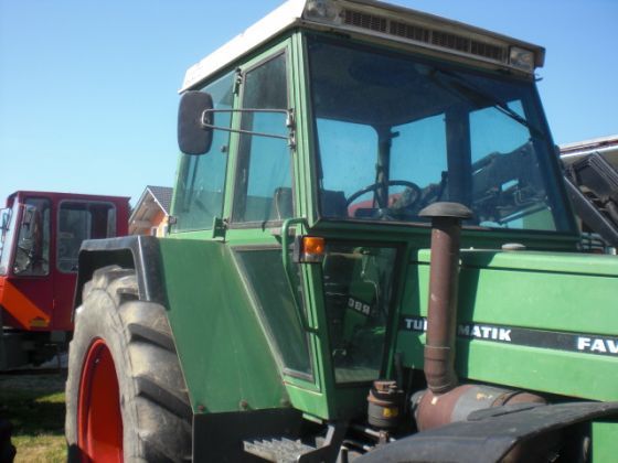 Piese tractor Fendt 614 din dezmembrari