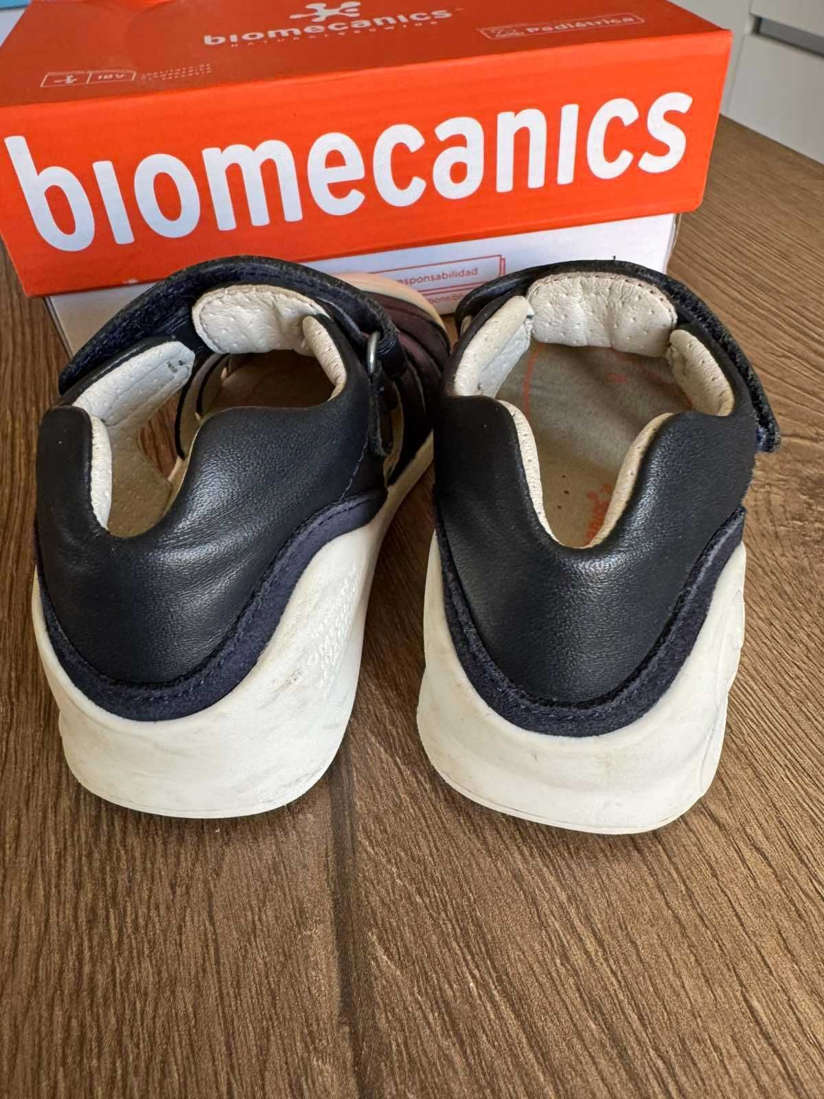 Детски сандали Biomecanics, номер 24