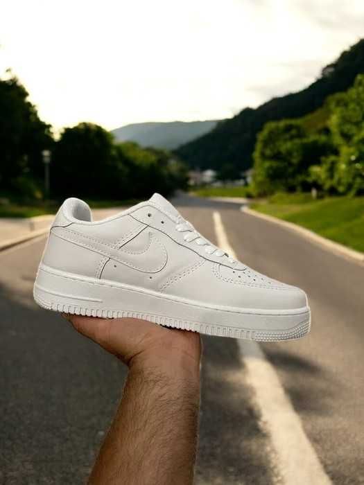Adidasi Unisex Noi Nike Air Force 1 White