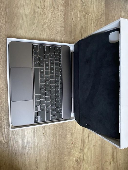 iPad Magic Keyboard - iPad Pro 13"