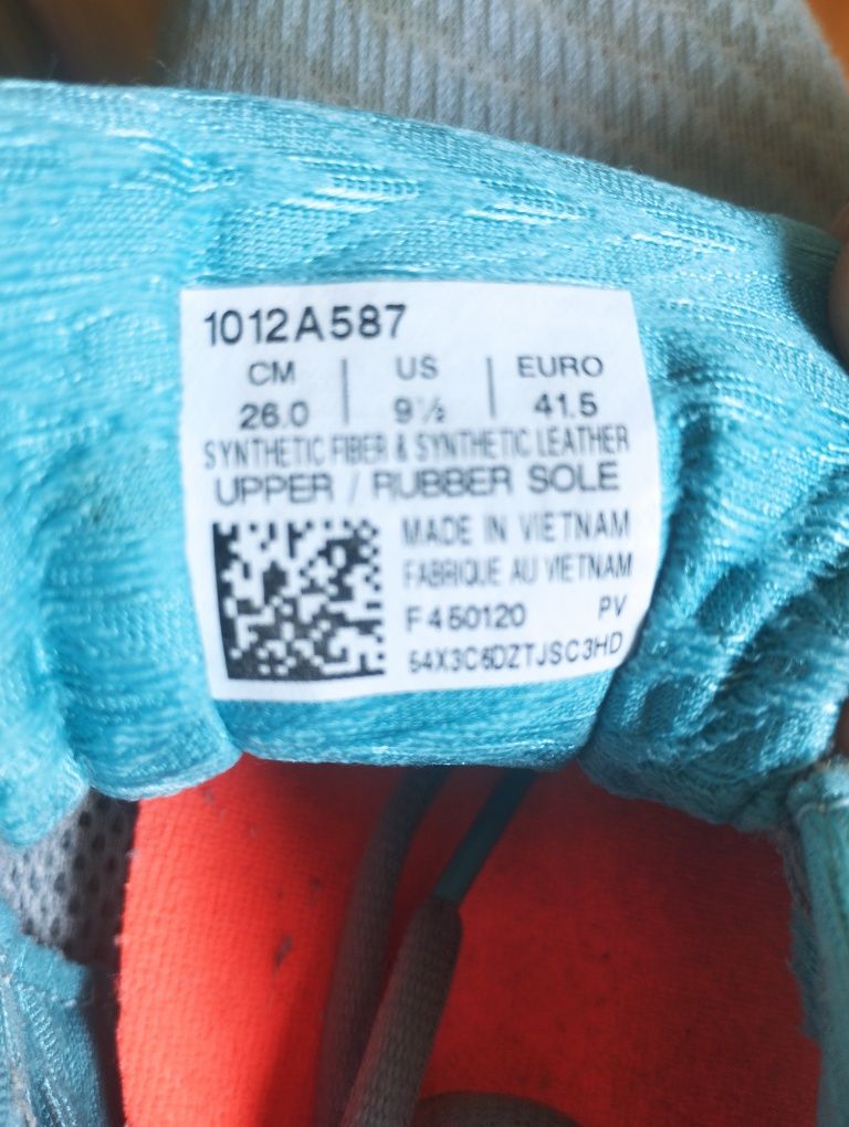 Дамски спортни обувки Asics