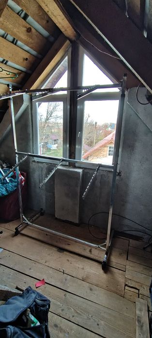 Haine noi, stendere ptr umerașe, busturi damă și bărbați, umerase