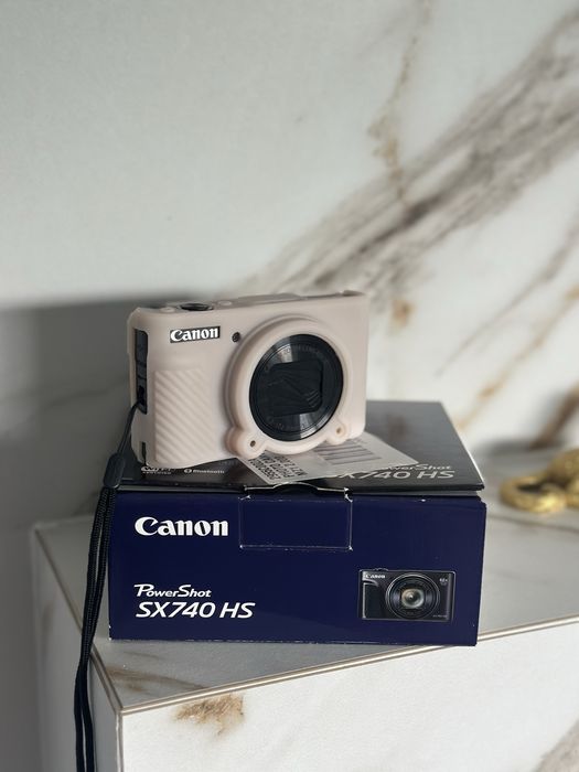 Aparat foto digital Canon Powershot SX740HS