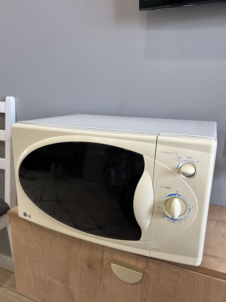 Микроволновка LG