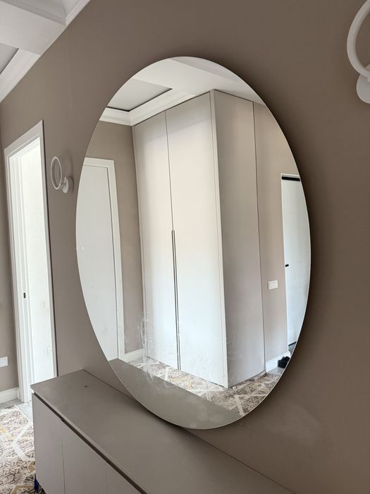 Продается круглая зеркало