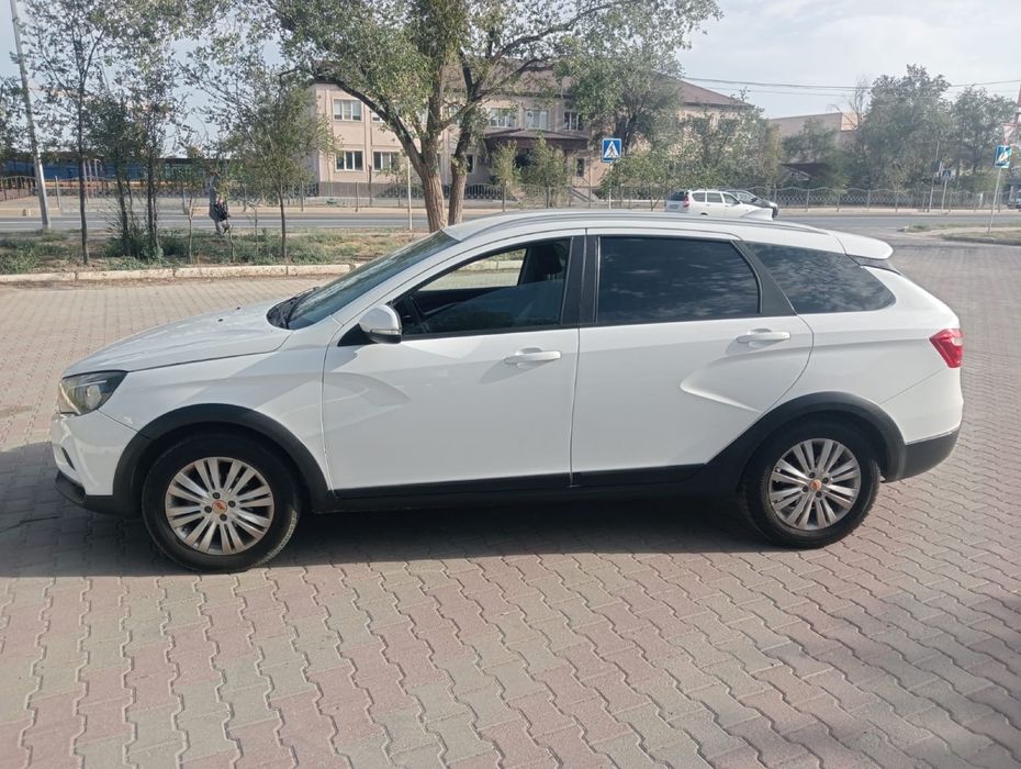 Lada vesta cross 1.8