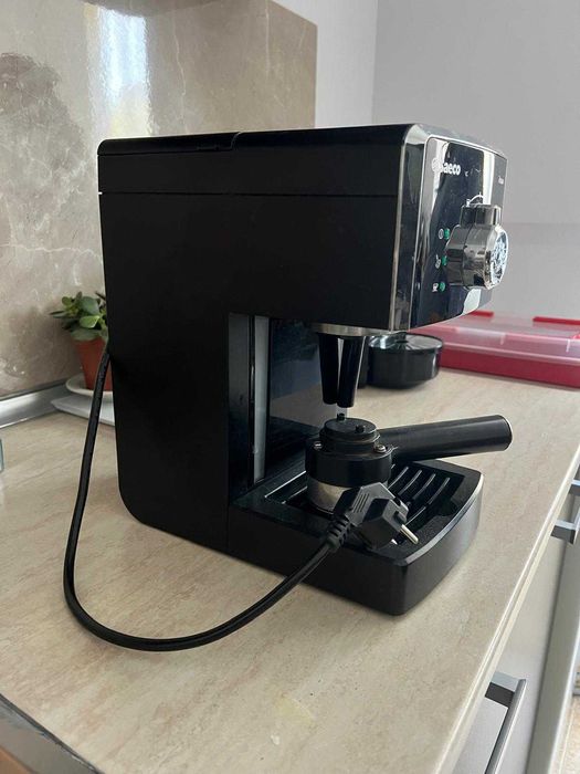 Кафе машина Saeco Poemia