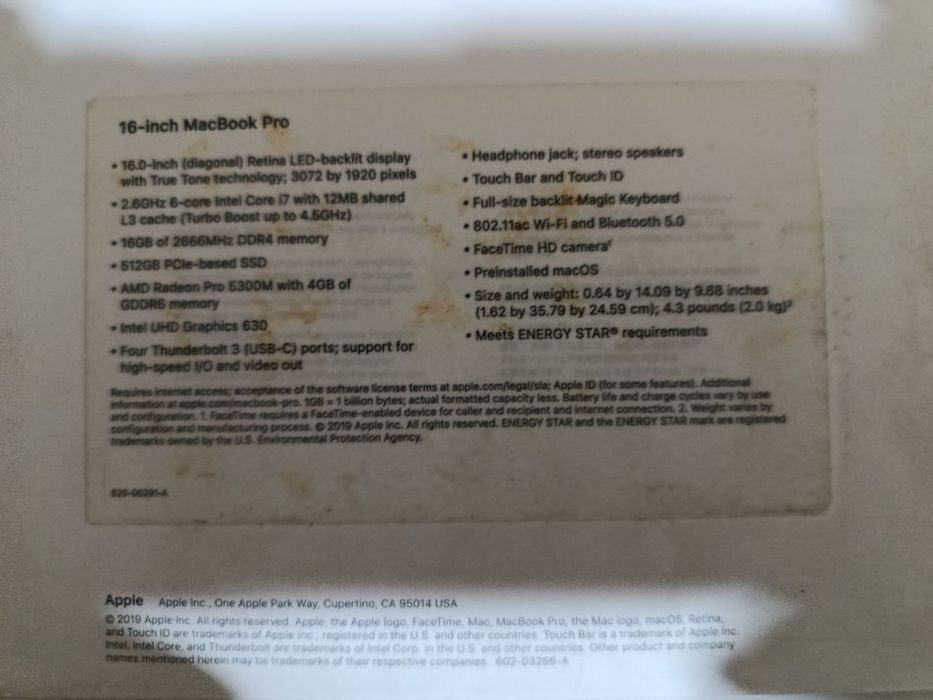 Продам срочно макбук про состояние как новая пользывались очень мало