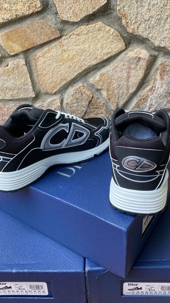 Dior B 30.
