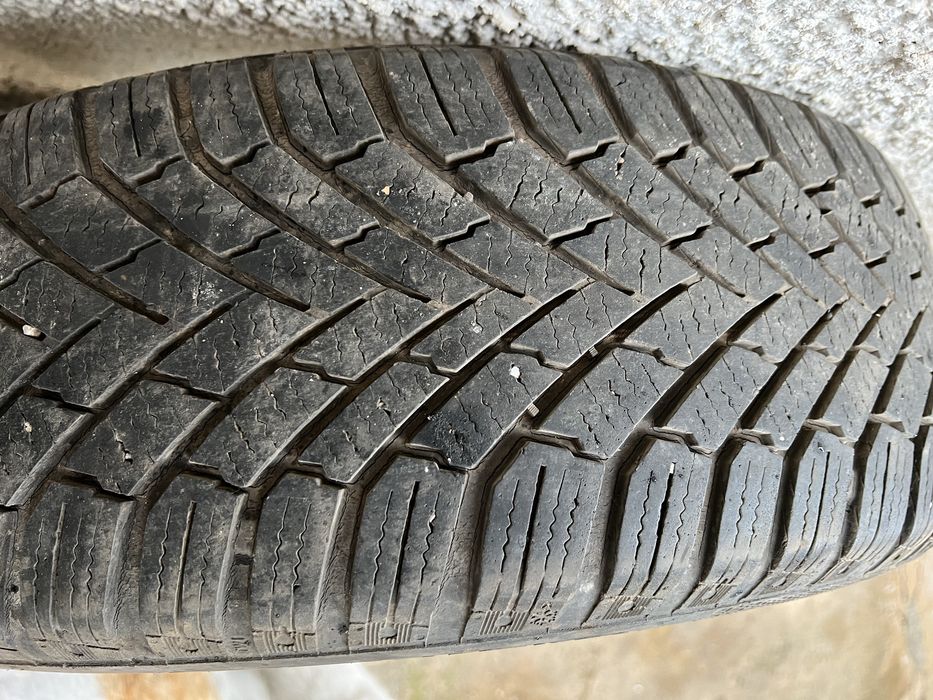 Зимни гуми Continental 2 броя 185/60R15