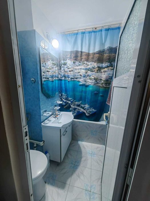 Apartament cu trei camere de inchiriat in zona centrala