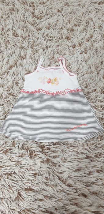 Lot haine fetita 0-3 luni.