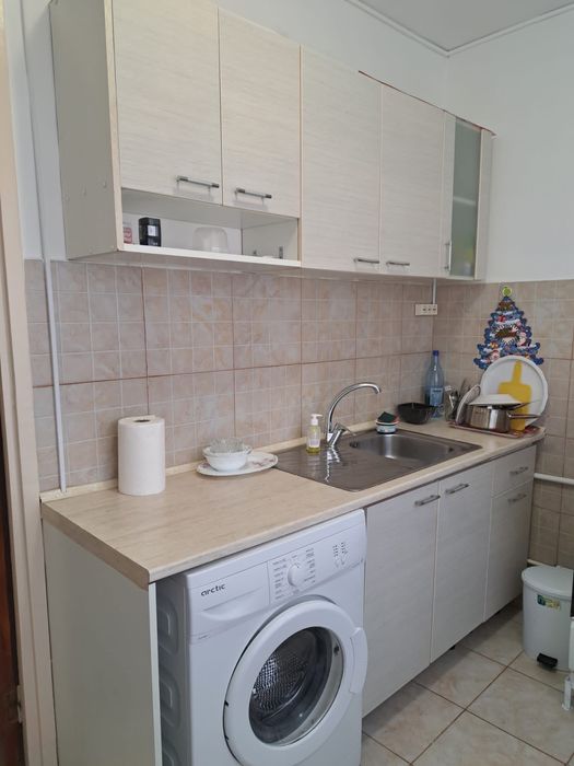 Proprietar inchiriez garsonieră Piața Gorjului