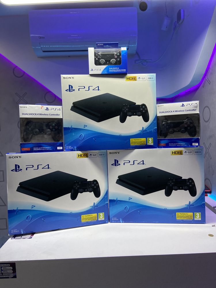 Продаём новый playstation 4 !!!