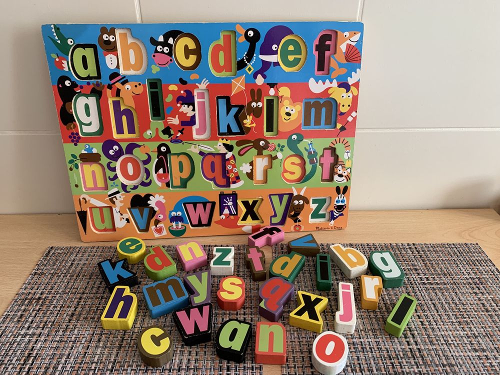 Joc Montessori alfabet din lemn