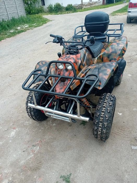 Vând ATV Yamaha 300cm
