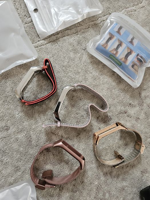 Каишка за Samsung Galaxy Fit 2 SM-R220 розов аксесоар водоустойчива