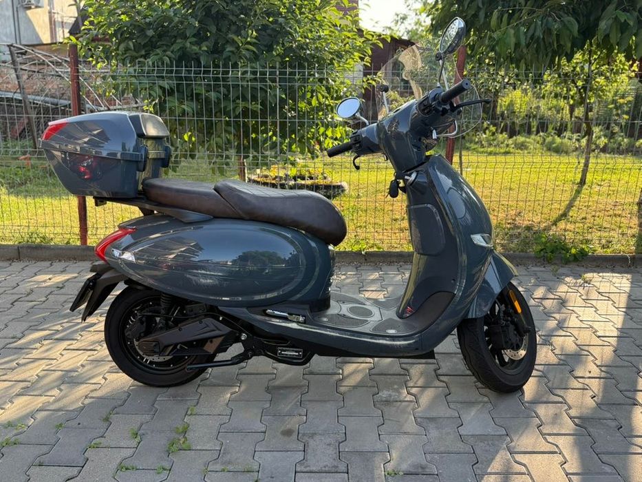 Scooter electric LVNENG LX06, motor Bosch, AM,B, factura, înmatriculat