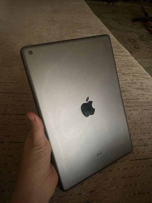 Ipad 9 продам в хорошем состояние