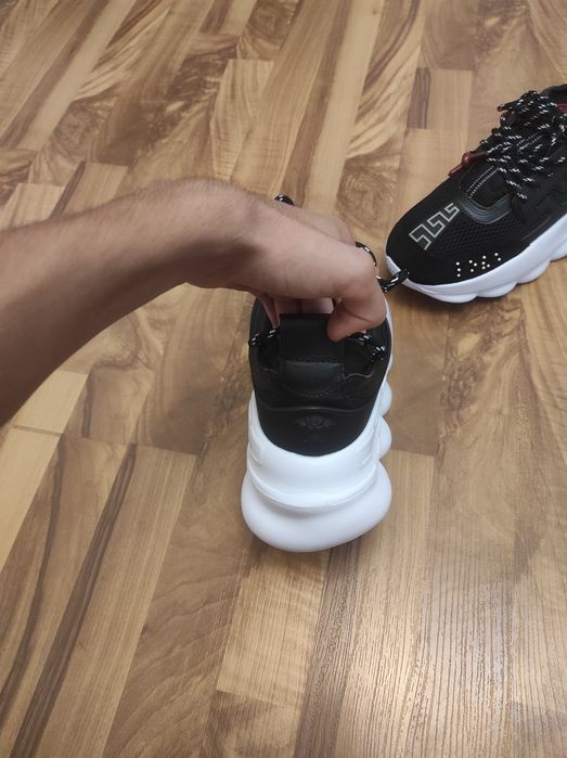 Versace chain reaction black and white