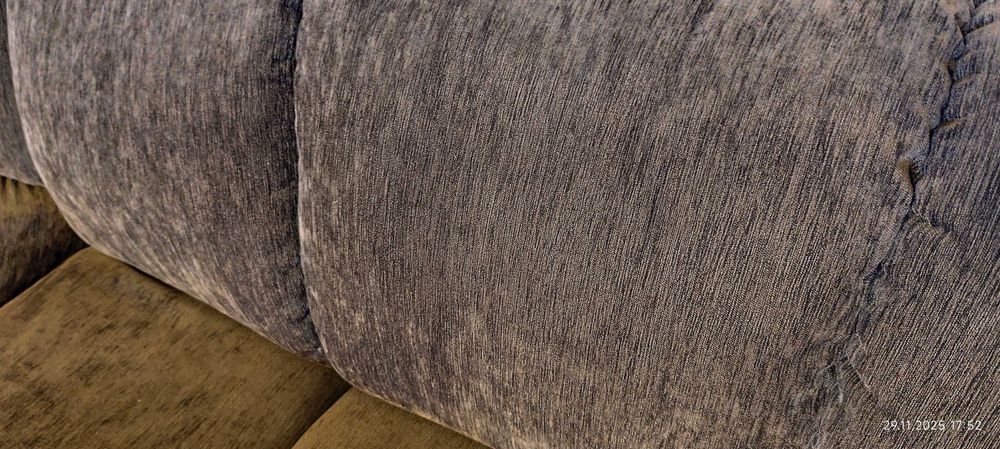 Холна гарнитура в много добро състояние.