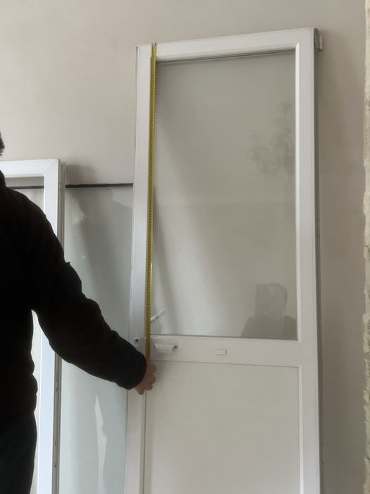 Продам б/у окно с дверью