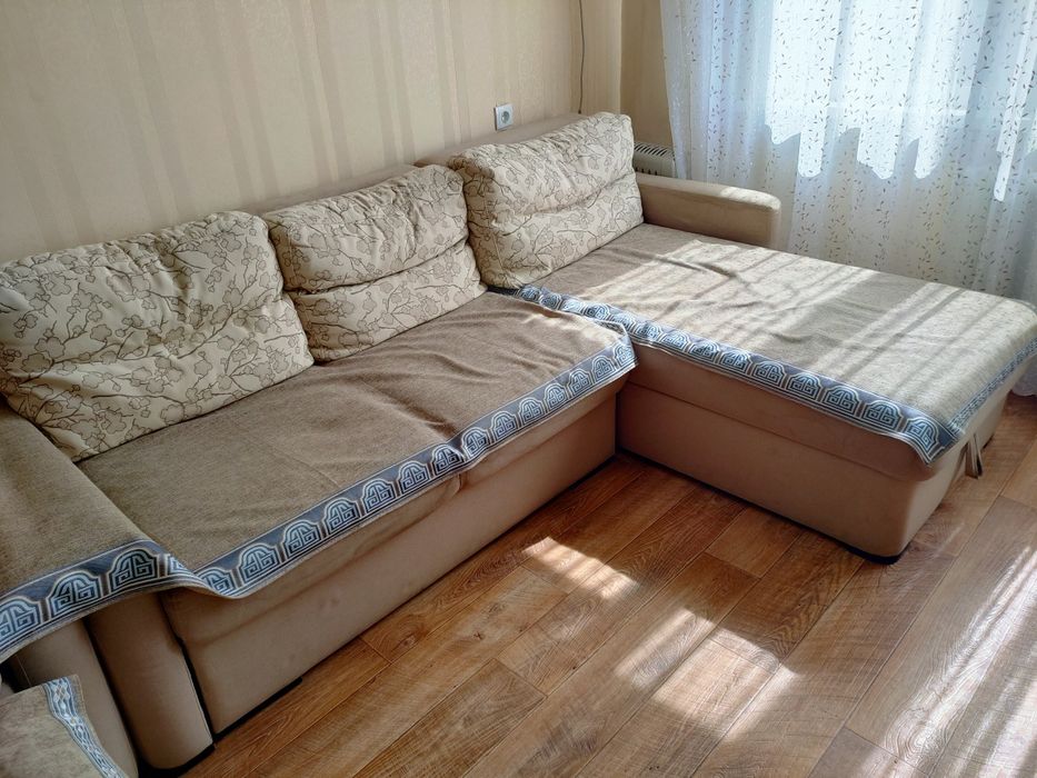 Угловой диван + кресло