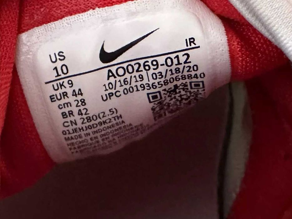 Nike Air Zoom 2k Red/White 44ти номер 28см стелка чисто нови маратонки