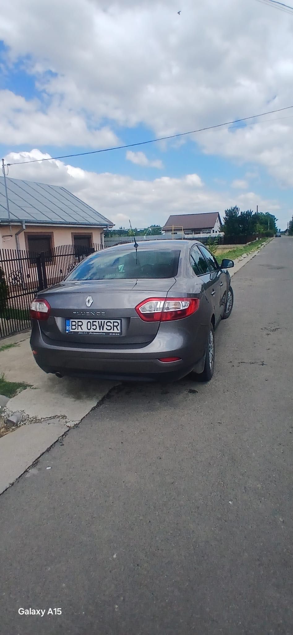 Mașină Renault fluence