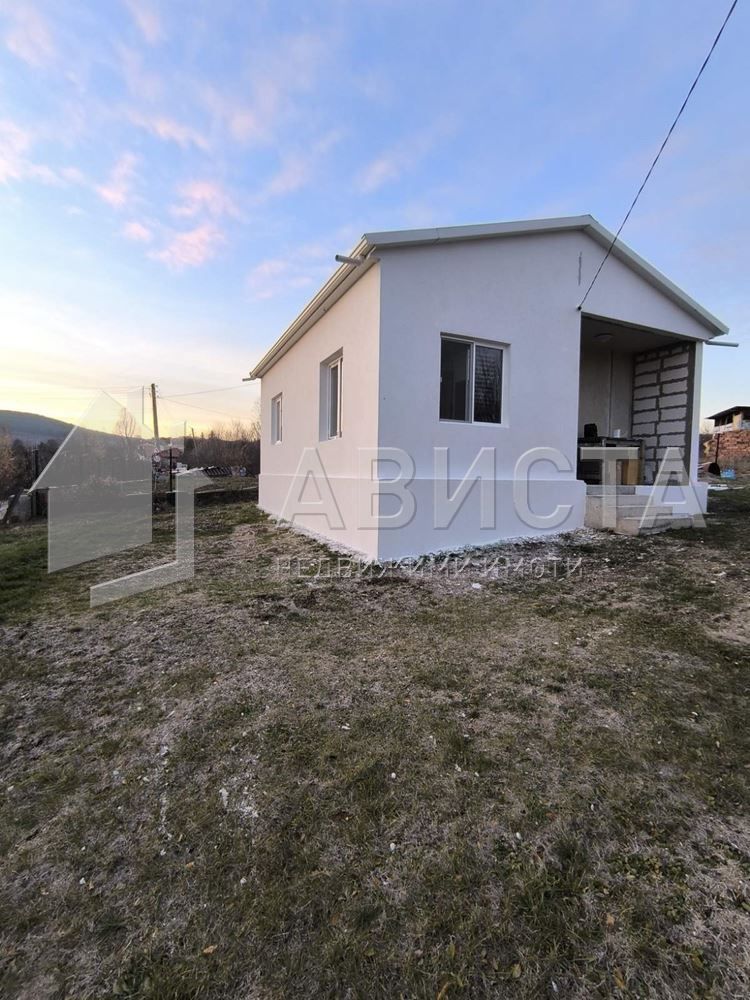 Продава се Къща в с. Пожарево, Област София-област - 50 кв.м за 1554 €/кв.м - Снимка #3