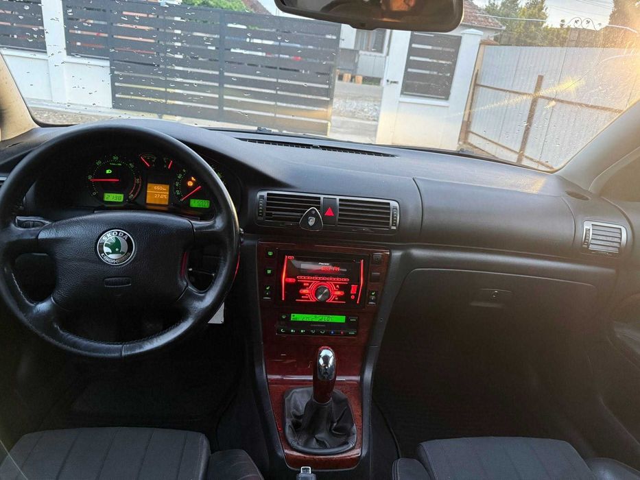 Skoda Superb 2003