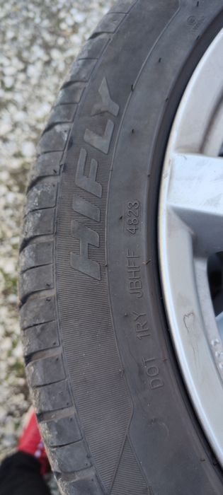 Гуми 235.45.18.   .