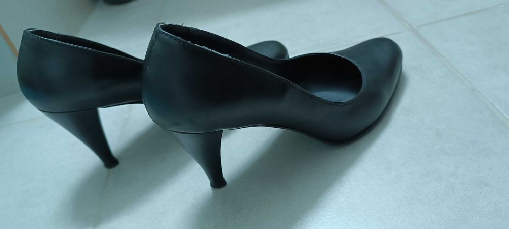 Pantofi dama cu toc,35, 2 perechi, negru si bleumarin