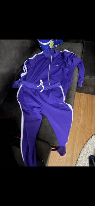 2 treninguri noi mărime M-L