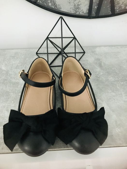 Детски обуки,кецове, ботуши и пантови на zara h&m и др.