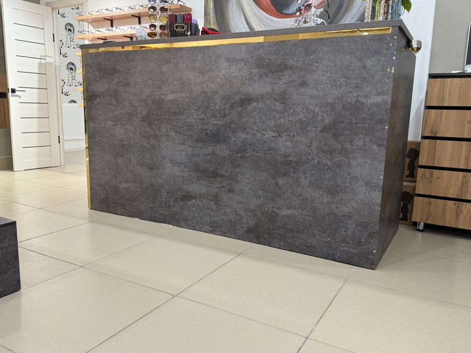 Продаётся ресепшен