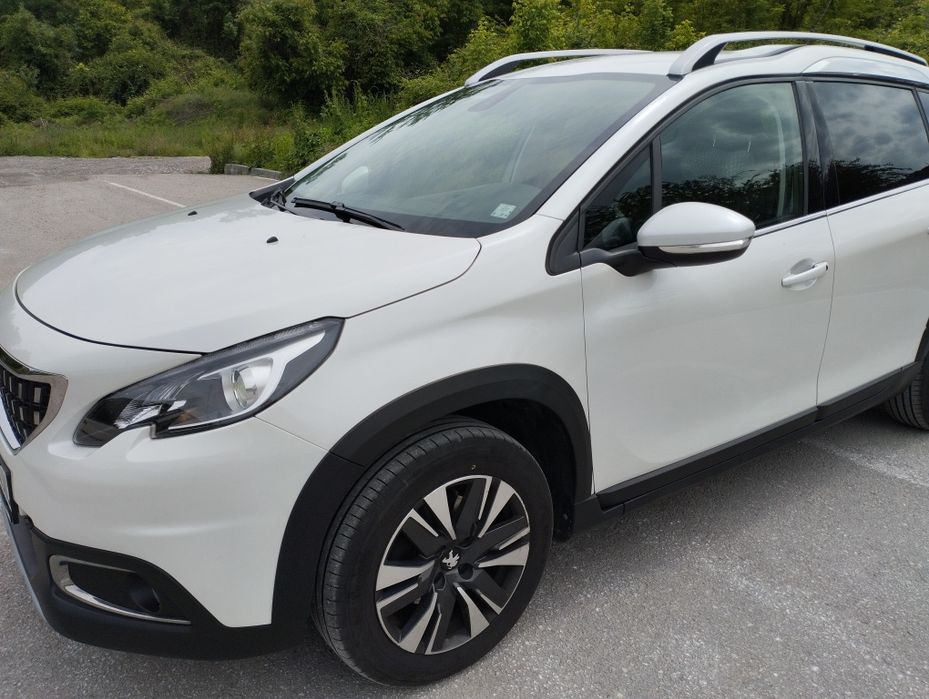 Peugeot 2008 ALLURE 1,2 бензин, PureTech
